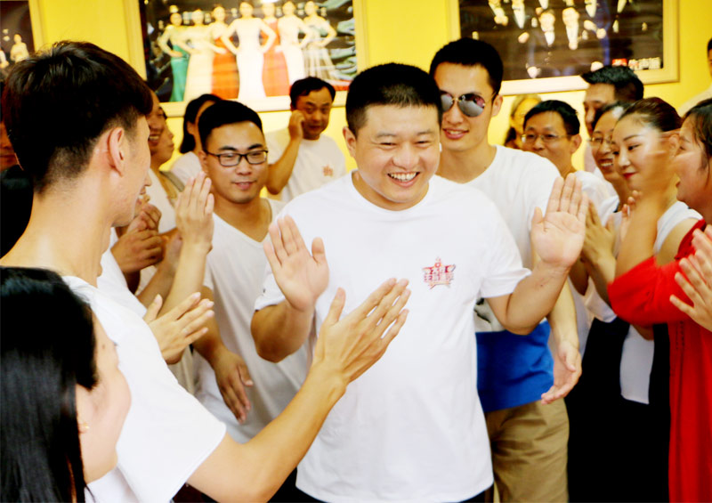 6367313876618614335343894